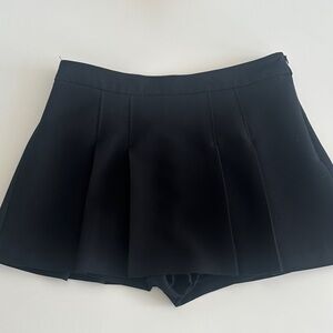Black Pleated Mini Skort